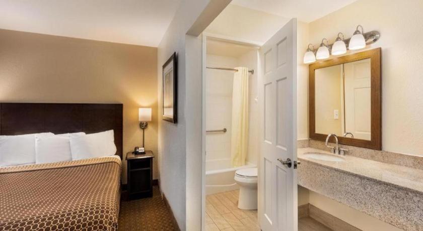 Lemon Heights Inn Тастін Екстер'єр фото