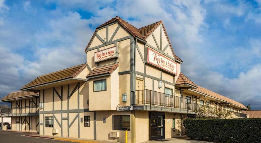 Lemon Heights Inn Тастін Екстер'єр фото